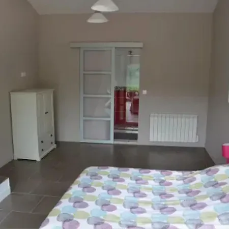 Maison Charmante Avec Piscine Et Jardin A Robiac-rochessadoule