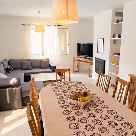 Maison Charmante Avec Piscine Et Jardin A Robiac-rochessadoule 度假居 *