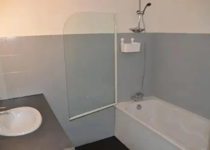 Maison Charmante Avec Piscine Et Jardin A Robiac-rochessadoule Ferienhaus