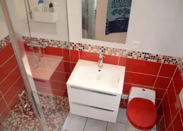 Ferienhaus Maison Charmante Avec Piscine Et Jardin A Robiac-rochessadoule *