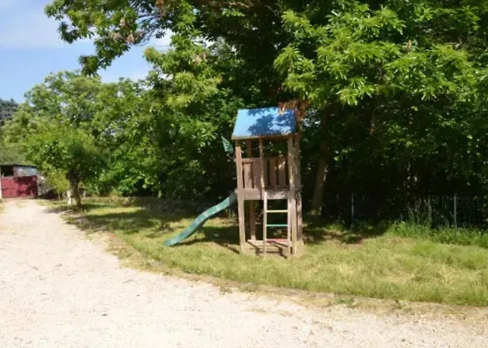 Maison Charmante Avec Piscine Et Jardin A Robiac-rochessadoule * Rochesadoule