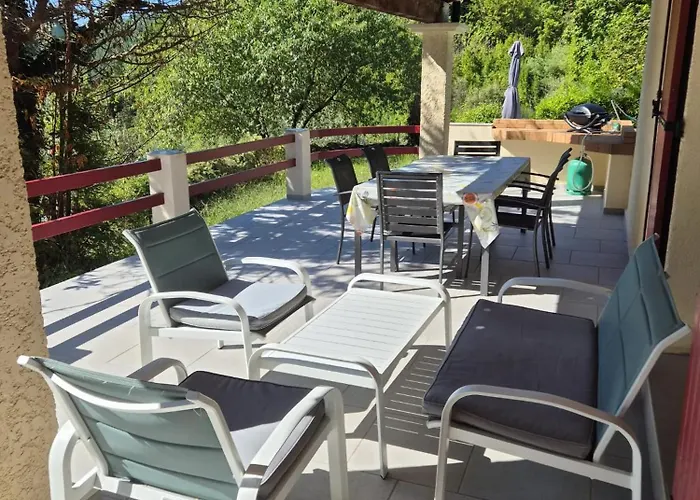 Ferienhaus Maison Charmante Avec Piscine Et Jardin A Robiac-rochessadoule